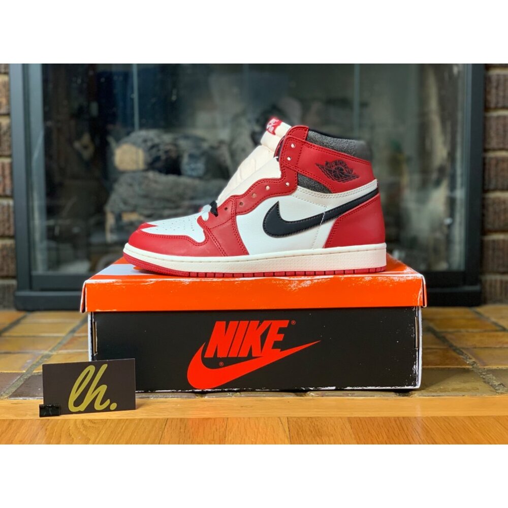 Size 10 Air Jordan 1 Retro High OG “Chicago Lost & Found” Basketball Sneakers